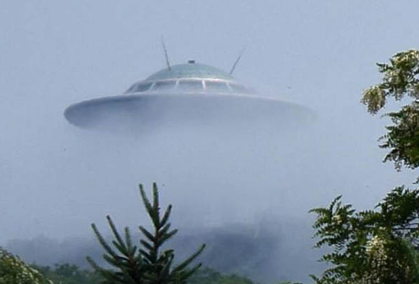 Are We Alone? Decoding the Top 10 Most Thrilling and Authentic UFO Encounters!