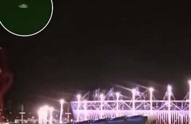 Are We Alone? Decoding the Top 10 Most Thrilling and Authentic UFO Encounters!