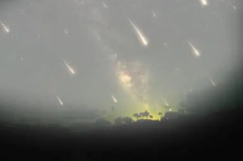 Are We Alone? Decoding the Top 10 Most Thrilling and Authentic UFO Encounters!